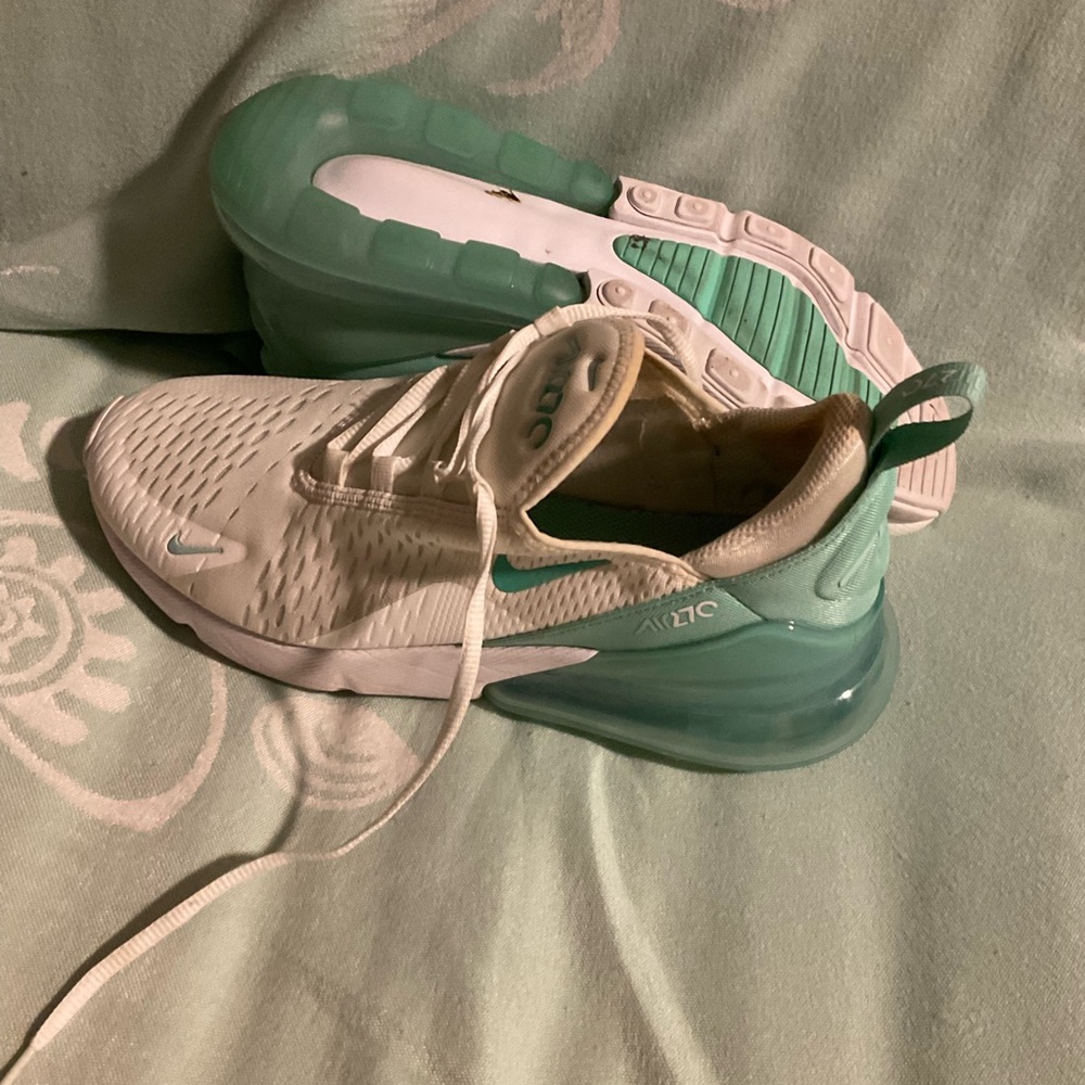 Nike Air Max 270 - White and Teal - Sneakers